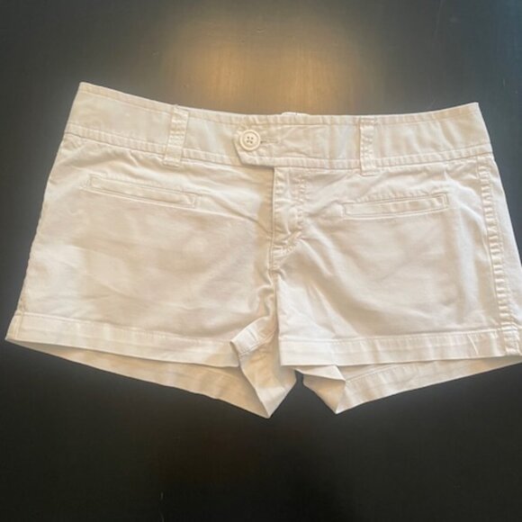 American Eagle Outfitters white shorts size 10 - Picture 1 of 5